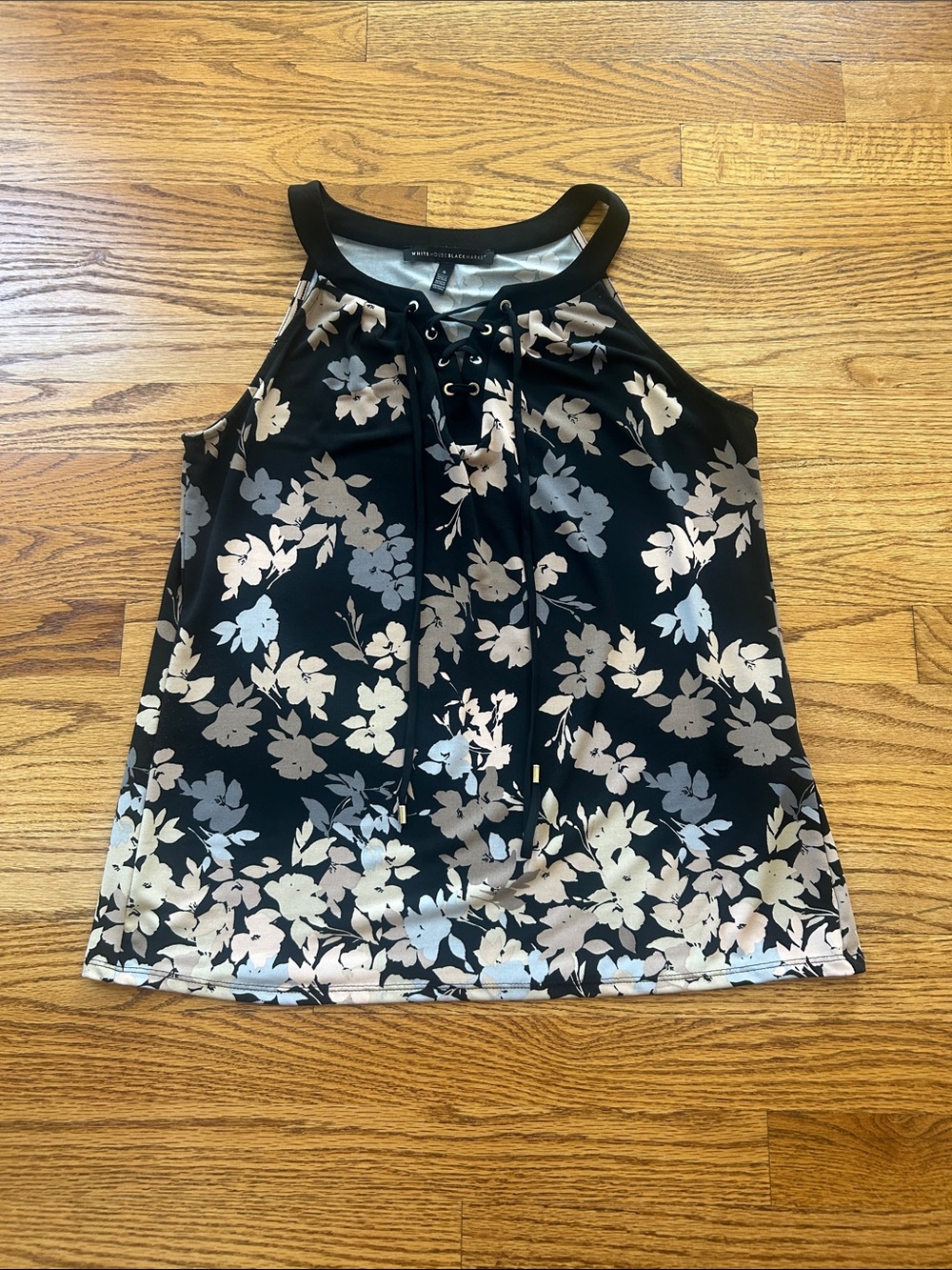 White House Black Market Floral Top Size Small